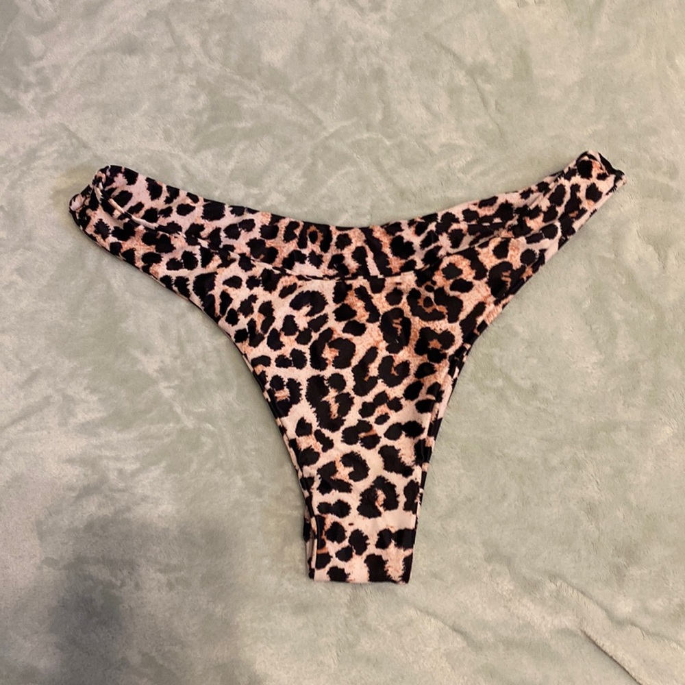 Cheetah bikini bottoms